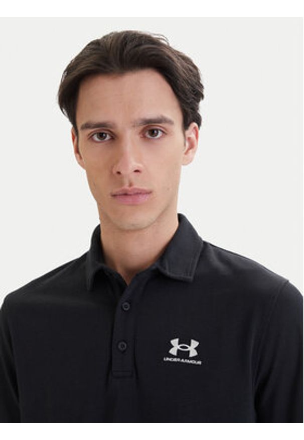 Under Armour Polo UA Icon 1386608 Czarny Loose Fit. Typ kołnierza: polo. Kolor: czarny. Materiał: syntetyk, bawełna