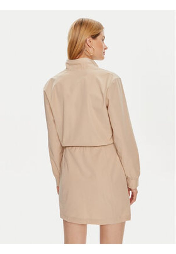 Guess Sukienka codzienna Aurelie V4YK01 WG982 Beżowy Regular Fit. Okazja: na co dzień. Kolor: beżowy. Materiał: syntetyk. Typ sukienki: proste. Styl: casual