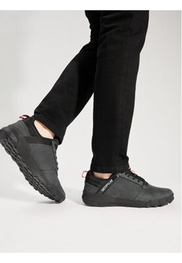 CATerpillar Sneakersy Hex Ready Low P726014 Szary. Kolor: szary. Materiał: nubuk, skóra