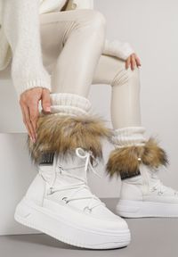 Born2be - Białe Śniegowce na Platformie z Futerkiem i Wiązaniem Eudaim. Kolor: biały. Materiał: futro. Sezon: zima. Obcas: na platformie #5
