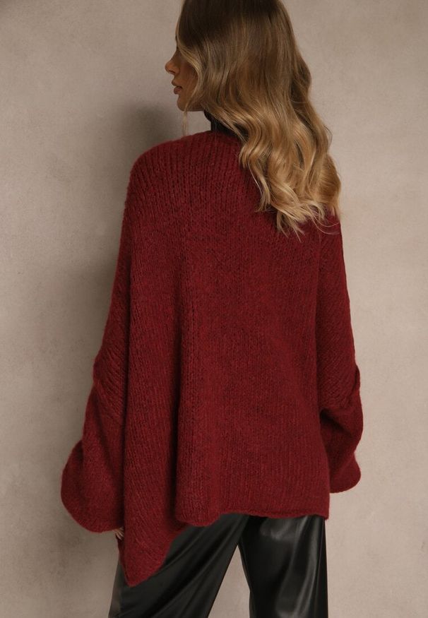 Renee - Bordowy Niezapinany Kardigan Nietoperzowy z Dodatkiem Wełny i Wiskozy Rallidia. Kolor: czerwony. Materiał: wiskoza, wełna. Wzór: gładki