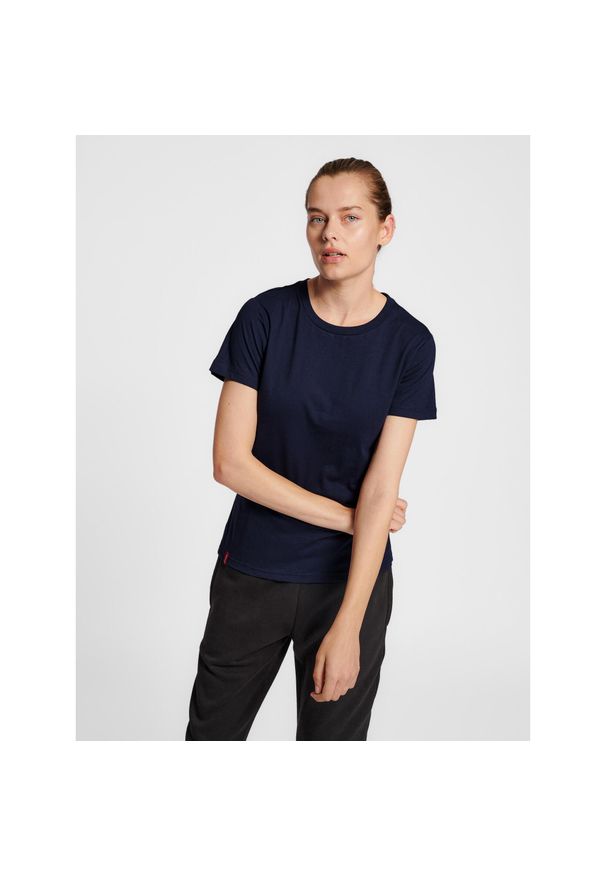 Koszulka damska Hummel Red Basic. Kolor: niebieski. Materiał: bawełna. Sport: fitness