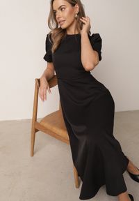 Born2be - Czarna Elegancka Sukienka VICES o Rozkloszowanym Kroju z Krótkim Rękawem Aezith. Okazja: na komunię, na wesele, na ślub cywilny. Kolor: czarny. Długość rękawa: krótki rękaw. Typ sukienki: proste, rozkloszowane. Styl: elegancki #2