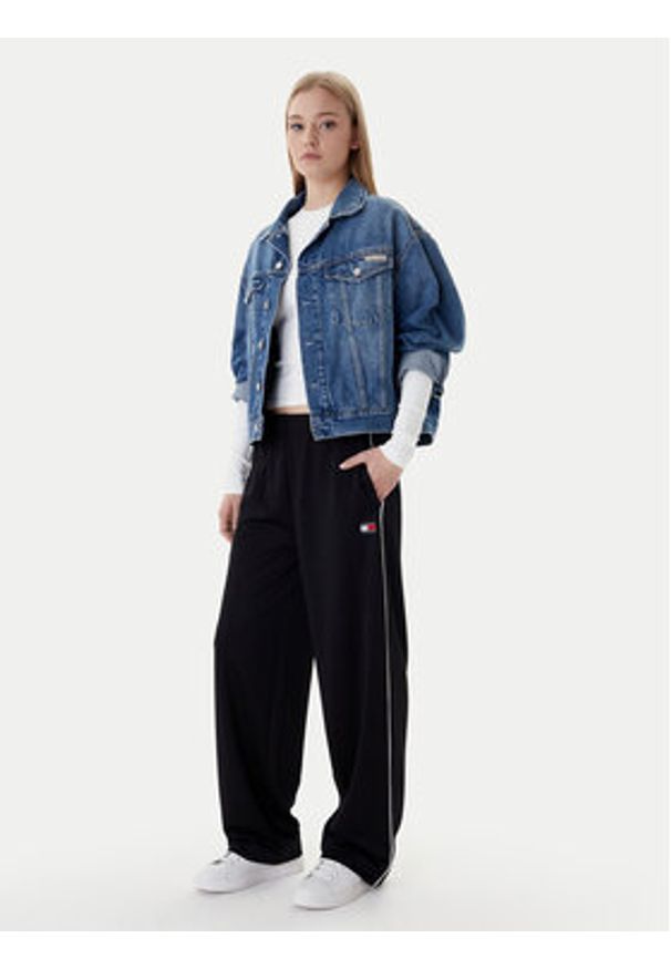Tommy Jeans Spodnie dresowe Archive DW0DW22633 Czarny Regular Fit. Kolor: czarny. Materiał: syntetyk