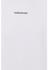 Calvin Klein Jeans Sukienka kolor biały mini prosta. Okazja: na co dzień. Kolor: biały. Materiał: bawełna, dzianina. Długość rękawa: długi rękaw. Wzór: gładki. Typ sukienki: proste. Styl: casual. Długość: mini #2