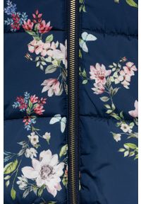 Guess bezrękawnik dwustronny dziecięcy kolor granatowy. Okazja: na co dzień. Typ kołnierza: kaptur. Kolor: niebieski. Długość rękawa: bez rękawów. Styl: casual #3