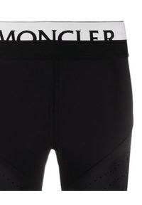 MONCLER - Czarne legginsy z logo. Kolor: czarny. Materiał: materiał