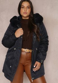 Renee - Granatowa Kurtka Parka Nylonowa Mivo. Okazja: na co dzień. Kolekcja: plus size. Kolor: niebieski. Materiał: nylon. Sezon: zima. Styl: klasyczny, elegancki, wizytowy, casual #3