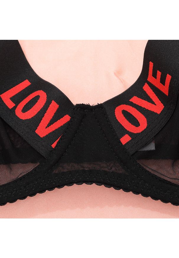 Intica - Komplet bielizny z napisem LOVE ultracienki Ingelise. Kolor: czarny. Materiał: skóra, materiał. Długość: krótkie. Wzór: napisy