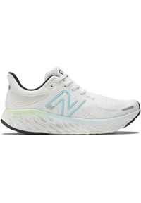 Buty damskie New Balance Fresh Foam 1080 v12 W108012N – białe. Okazja: na co dzień. Kolor: biały. Materiał: materiał, skóra, syntetyk, guma. Szerokość cholewki: normalna. Sport: fitness, bieganie