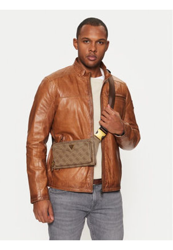 Guess Saszetka HMSILO P5114 Brązowy. Kolor: brązowy. Materiał: skóra