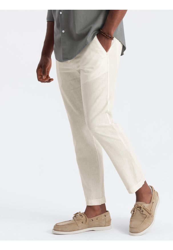 Ombre Clothing - Podwijane męskie spodnie chino z dodatkiem lnu – kremowe V2 - Rozmiar: L. Okazja: na co dzień. Kolor: kremowy. Materiał: len. Sezon: lato. Styl: casual