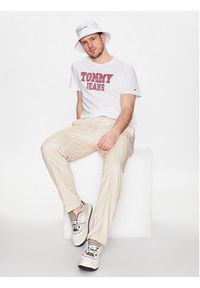 Tommy Jeans T-Shirt Essential DM0DM16405 Biały Regular Fit. Kolor: biały. Materiał: bawełna #4