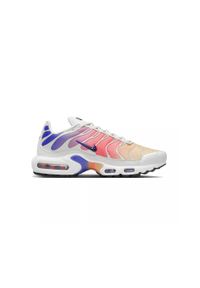 Buty do chodzenia damskie Nike Air Max Plus Tn Platinum. Kolor: fioletowy. Materiał: syntetyk, materiał. Szerokość cholewki: normalna. Model: Nike Air Max. Sport: turystyka piesza