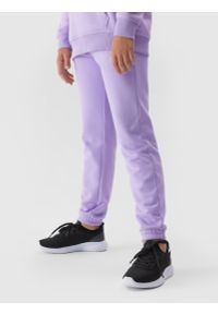 4f - Spodnie dresowe joggery dziewczęce. Okazja: na co dzień. Kolor: fioletowy. Materiał: dresówka. Styl: casual #2