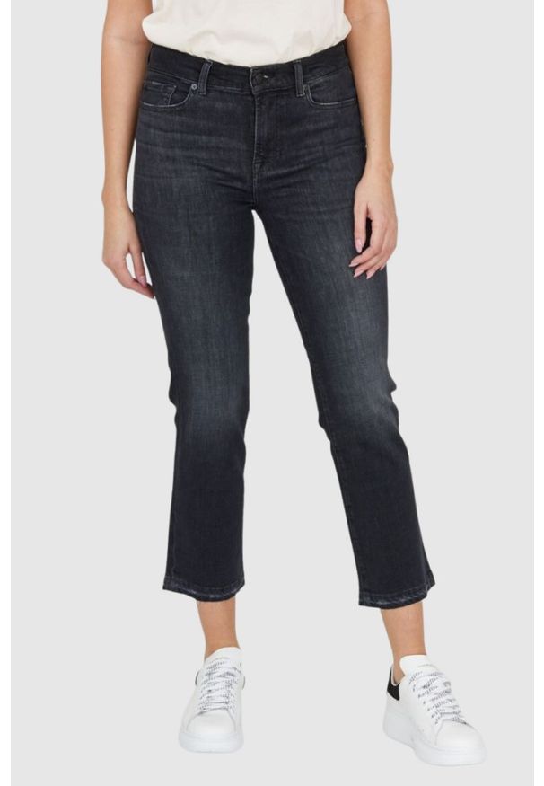 7 FOR ALL MANKIND Czarne jeansy damskie z lekko poszarpanymi nogawkami THE STRAIGHT CROP SLIM ILLUSION SAVAGE, Rozmiar 30. Kolor: czarny