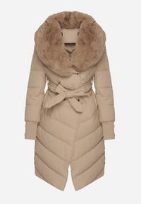Born2be - Beżowa Elegancka Kurtka z Pikowanymi Przeszyciami i Futrzanym Kołnierzem Gallea. Okazja: na co dzień, na spacer. Kolor: beżowy. Materiał: futro. Sezon: zima. Styl: elegancki #6