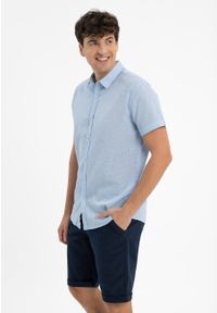 Volcano - Koszula w kratkę z lnem, Regular Fit, C-DAZZI. Okazja: na co dzień. Materiał: len. Długość rękawa: krótki rękaw. Długość: krótkie. Wzór: kratka. Sezon: lato. Styl: casual, klasyczny #1