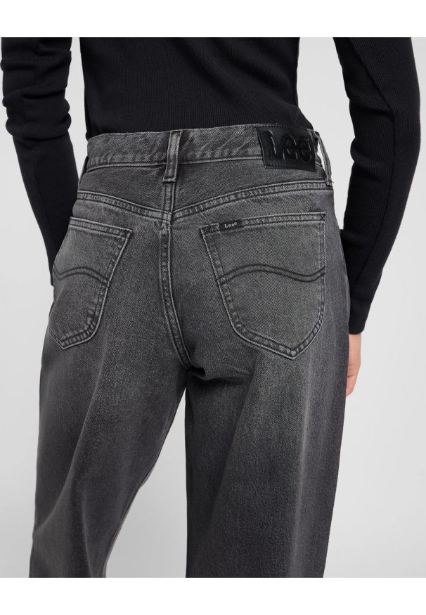 Lee - DAMSKIE SPODNIE LEE LOW SLUNG SLOUCH CHARRED BLACK 112371088