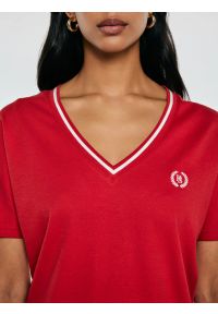 Big-Star - Sukienka damska dzianinowa z niewielkim haftem czerwona Zorkana 603. Kolor: czerwony. Materiał: dzianina. Wzór: haft. Typ sukienki: sportowe. Styl: sportowy #6