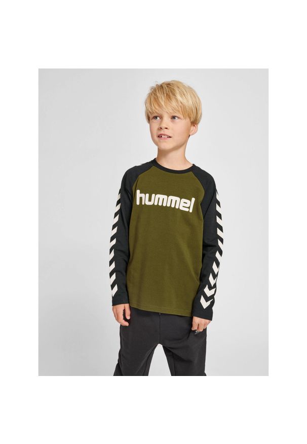 Dziecięca koszulka z długim rękawem Hummel Boys. Kolor: zielony. Materiał: bawełna. Długość rękawa: długi rękaw. Długość: długie