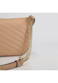 Wittchen - Damska torebka nerka skórzana z ukośnym pikowaniem. Kolor: beżowy. Materiał: skóra. Wzór: aplikacja, gładki #4
