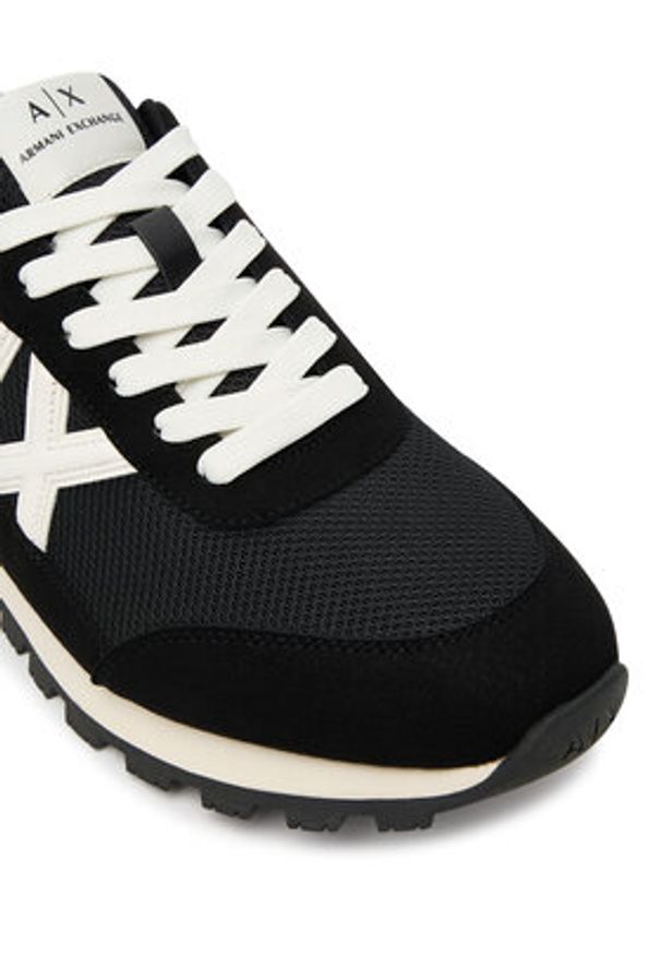 Armani Exchange Sneakersy XM001960 AF19388 MC024 Czarny. Kolor: czarny. Materiał: materiał