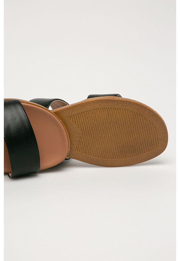 Steve Madden - Klapki Dual. Kolor: czarny. Materiał: materiał, guma