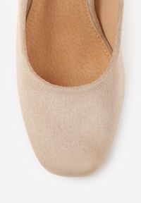 Born2be - Ciemnobeżowe Klasyczne Czółenka na Obcasie z Wkładką ze Skóry Naturalnej Maithra. Okazja: na spotkanie biznesowe, do pracy. Kolor: beżowy. Materiał: skóra. Obcas: na obcasie. Styl: klasyczny. Wysokość obcasa: średni #7