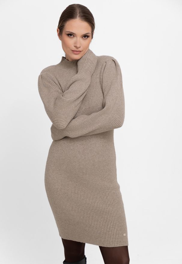 Volcano - Prążkowana, dzianinowa sukienka G-NESCA. Materiał: prążkowany, dzianina. Wzór: prążki. Typ sukienki: dopasowane. Styl: klasyczny, elegancki. Długość: mini