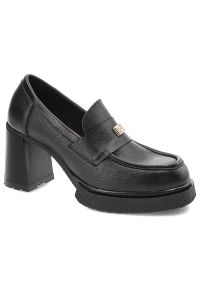 Czarne Półbuty Armodo Eleganckie Obuwie Damskie Na Obcasie. Kolor: czarny. Materiał: skóra. Obcas: na obcasie. Styl: elegancki. Wysokość obcasa: średni