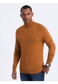 Ombre Clothing - Dzianinowy męski jednokolorowy golf z wiskozą – camel V8 OM-SWTN-0101 - XXL. Okazja: na co dzień. Typ kołnierza: golf. Materiał: dzianina, wiskoza. Wzór: aplikacja, gładki, jednolity. Styl: klasyczny, casual #5