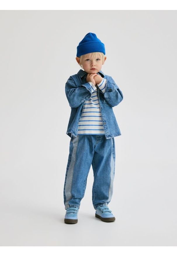 Reserved - Bawełniane jeansy - niebieski. Kolor: niebieski. Materiał: bawełna, jeans