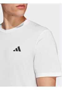 Adidas - adidas Koszulka techniczna Train Essentials IC7423 Biały Regular Fit. Kolor: biały. Materiał: syntetyk #10
