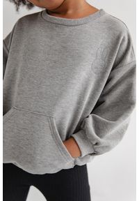 Marsala - MINI bluza oversize z kieszonką MEDIUM GREY MELANGE - BONNY-80-86 (12-18). Kolor: szary. Materiał: dzianina, poliester, bawełna, dresówka. Wzór: gładki, melanż, haft. Styl: klasyczny