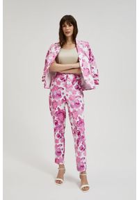 MOODO - Spodnie w kwiaty różowe. Kolor: różowy. Wzór: kwiaty #1
