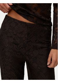 Vero Moda Spodnie materiałowe Neline 10335568 Brązowy Regular Fit. Kolor: brązowy. Materiał: syntetyk #4