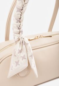 Born2be - Beżowa Torebka Elegancka na Ramię Prostokątna z Apaszką i Paskiem Nesope. Kolor: beżowy. Wzór: aplikacja. Styl: elegancki. Rodzaj torebki: na ramię #5