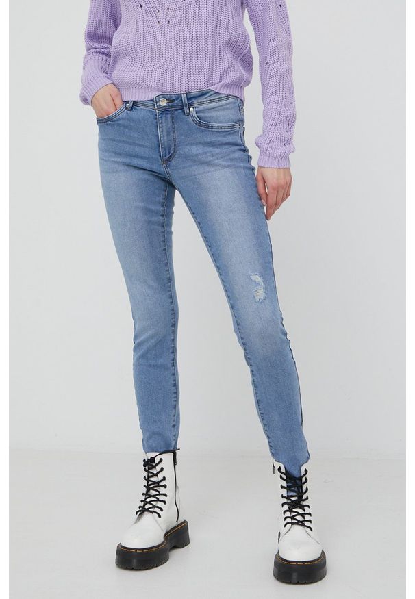 Vero Moda jeansy damskie medium waist. Kolor: niebieski