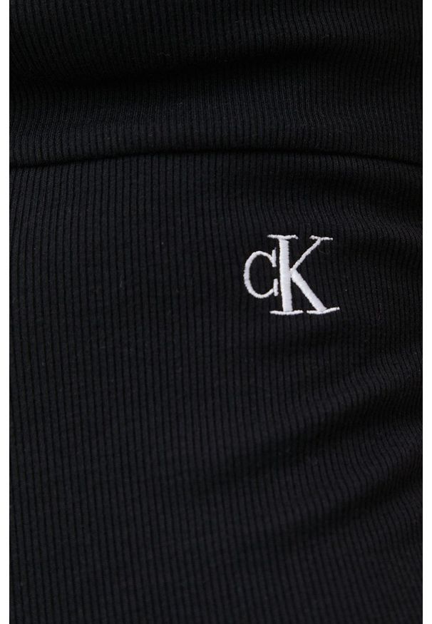 Calvin Klein Jeans sukienka kolor czarny mini dopasowana. Kolor: czarny. Długość rękawa: na ramiączkach. Wzór: aplikacja. Typ sukienki: dopasowane. Długość: mini
