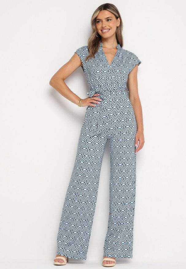Born2be - Niebieski Kombinezon z Wiskozą Wiązany w Pasie Sosofia. Okazja: na spacer, na co dzień. Kolor: niebieski. Materiał: wiskoza. Styl: casual, elegancki