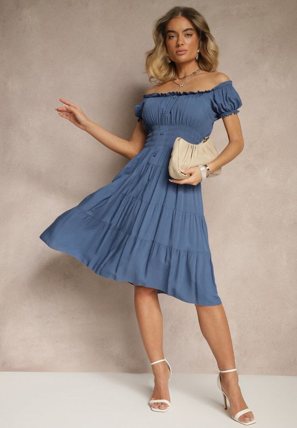 Renee - Granatowa Sukienka Rozkloszowana z Bawełny z Bufiastymi Rękawami i Guzikami Anniliana. Okazja: na co dzień. Kolor: niebieski. Materiał: bawełna. Typ sukienki: rozkloszowane, proste. Styl: klasyczny, casual, elegancki