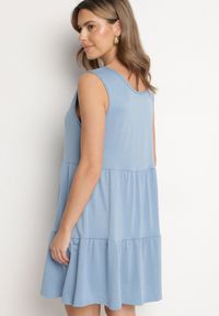 Born2be - Jasnoniebieska Sukienka o Rozkloszowanym Kroju na Szerokich Ramiączkach z Guzikami Saniella. Okazja: na co dzień. Kolor: niebieski. Długość rękawa: na ramiączkach. Typ sukienki: rozkloszowane. Styl: elegancki, casual, klasyczny #2