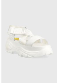 Buffalo sandały Classic Snd damskie kolor biały na platformie 1533301. Zapięcie: rzepy. Kolor: biały. Materiał: skóra, guma. Obcas: na platformie #3