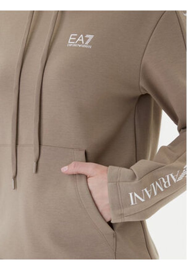 EA7 Emporio Armani Dres 7W000116 AF10443 U6167 Beżowy Regular Fit. Kolor: beżowy. Materiał: syntetyk