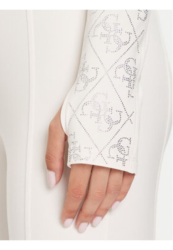 Guess Kombinezon W5BD1P K7182 Écru Slim Fit. Materiał: syntetyk