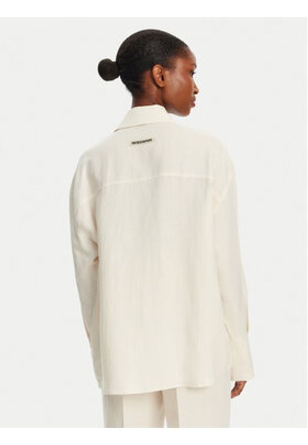 Patrizia Pepe Koszula 2C1602 A052 B823 Écru Regular Fit. Materiał: len