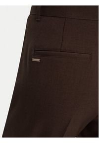 Guess Spodnie materiałowe W5RB41 WGX02 Brązowy Regular Fit. Kolor: brązowy. Materiał: syntetyk #2