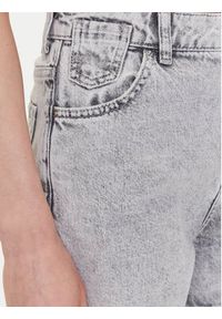 Mustang Szorty jeansowe Charlotte 1016558 Szary Mom Fit. Kolor: szary. Materiał: bawełna #5