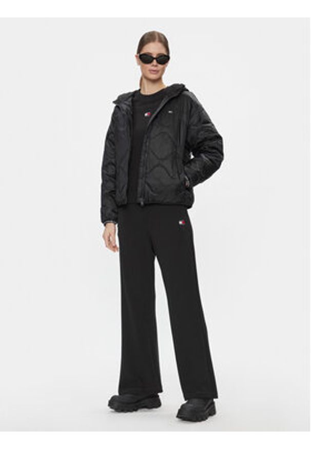 Tommy Jeans Kurtka przejściowa DW0DW17242 Czarny Regular Fit. Kolor: czarny. Materiał: syntetyk